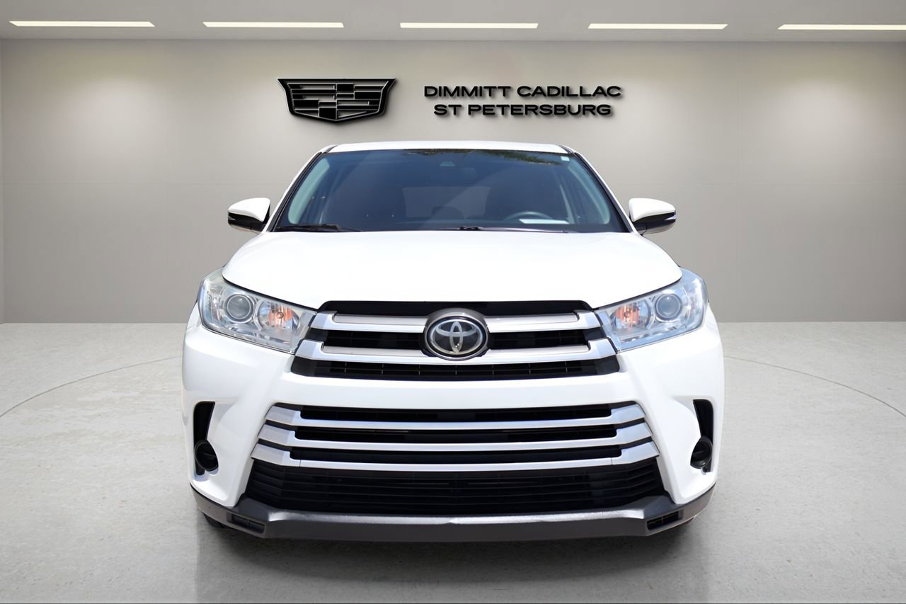 Used 2018 Toyota Highlander LE FWD image 8