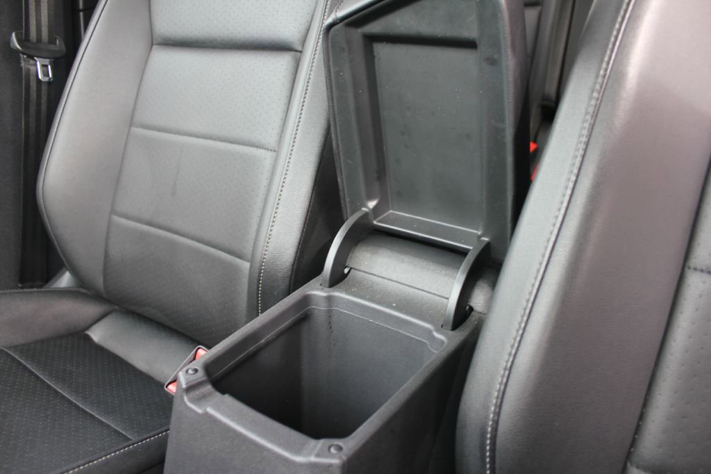 Used 2019 Volkswagen Tiguan SE image 21