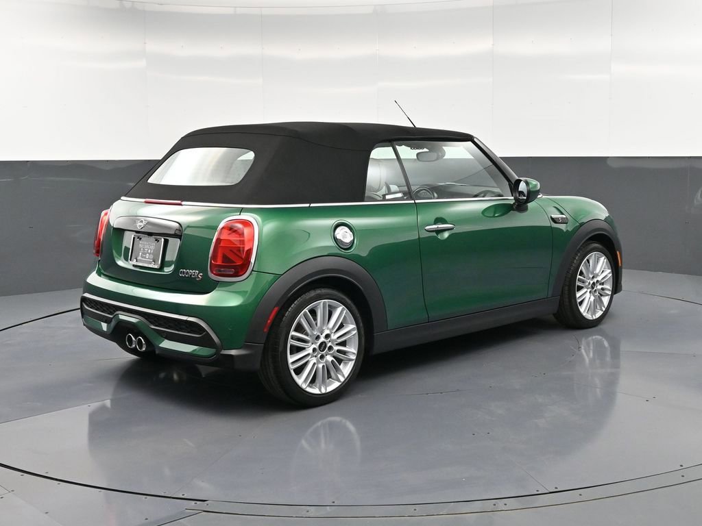 Used 2024 MINI Cooper S w/ Signature Upholstery Package image 8