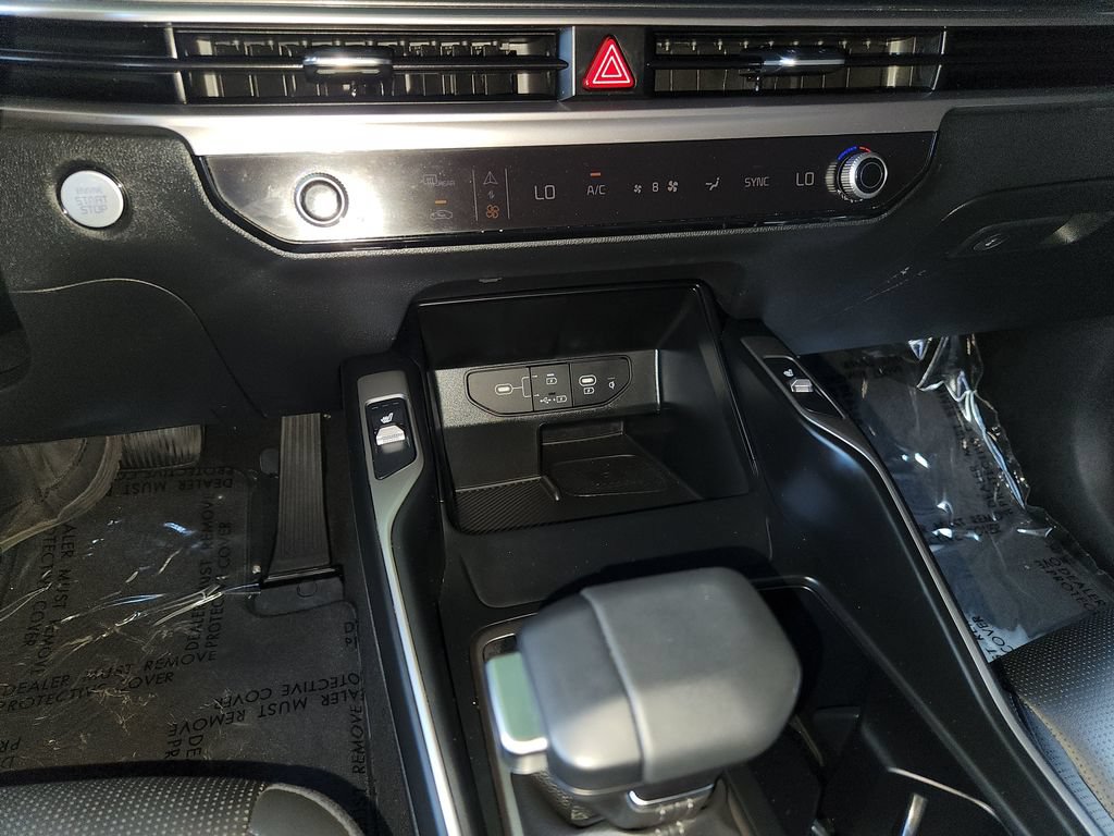 Used 2025 Kia Sorento S w/ Panoramic Sunroof Package AWD/4WD image 22