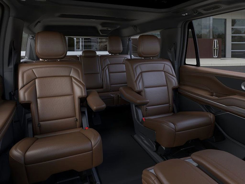 New 2026 Lincoln Navigator L Reserve image 11