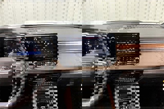 New 2026 GMC Canyon Denali image 7