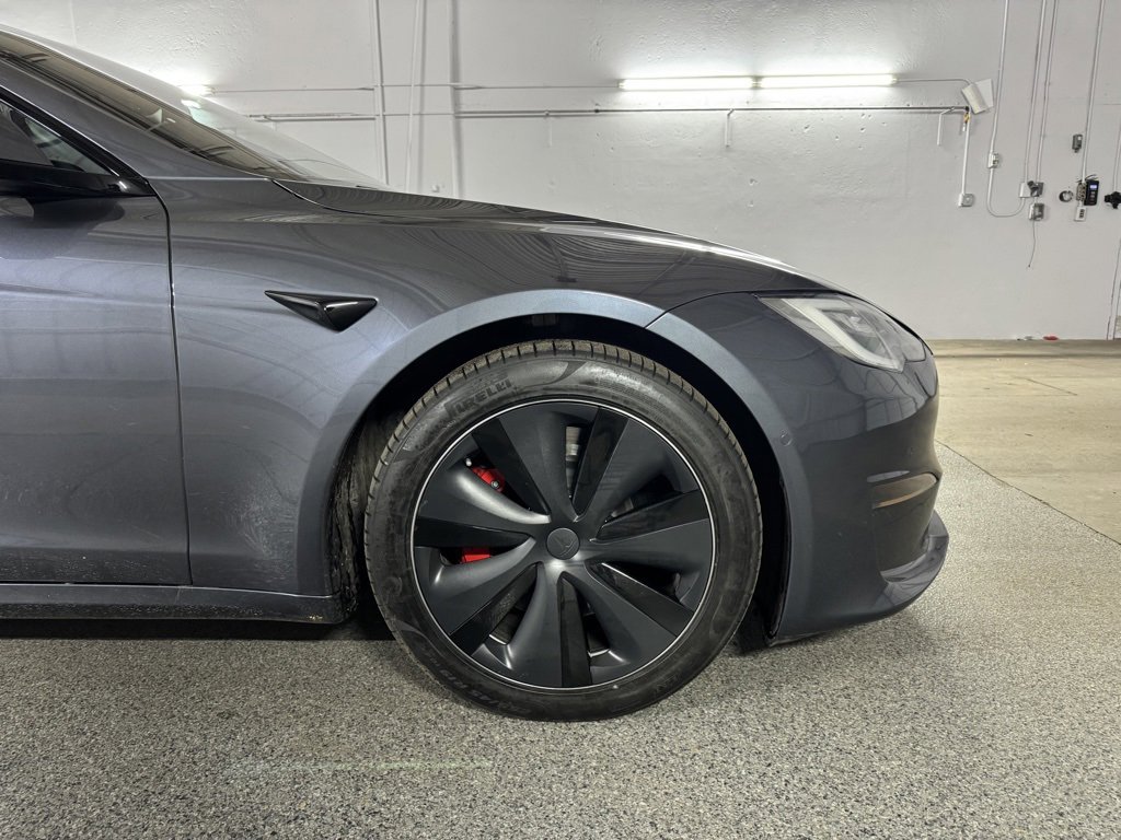 Used 2021 Tesla Model S Plaid image 4