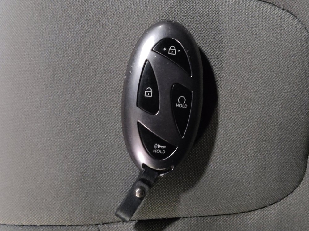 Used 2025 Hyundai Elantra SEL FWD image 32