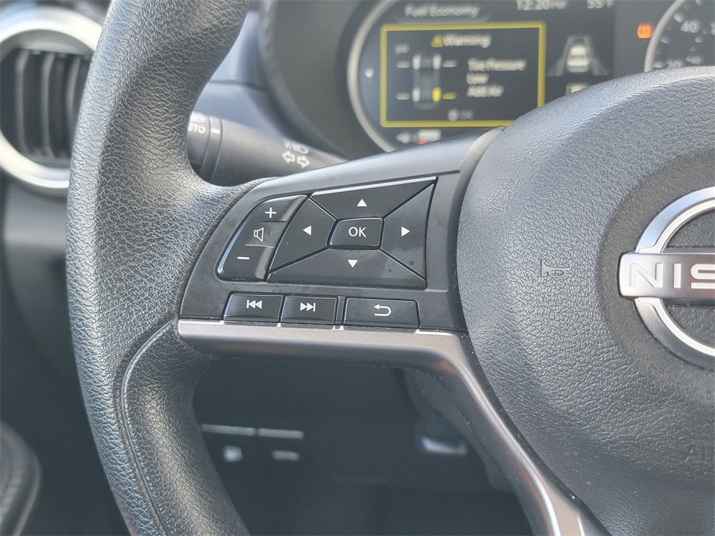 Used 2023 Nissan Versa SV image 32