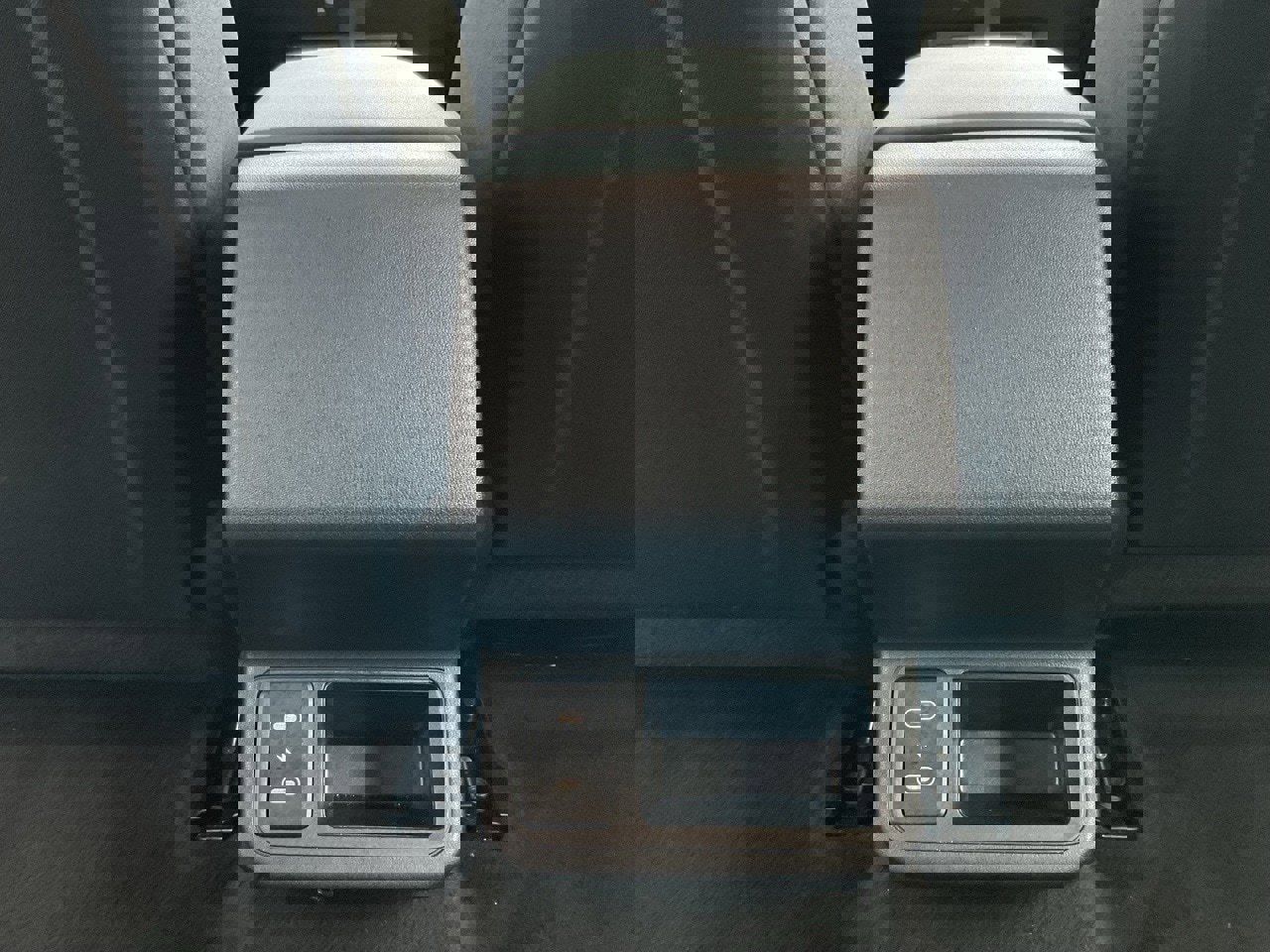 Used 2025 Kia K4 LXS image 18