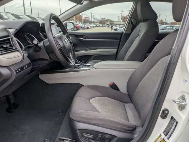 Used 2024 Toyota Camry LE w/ Convenience Package image 25