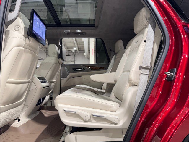 Used 2021 Cadillac Escalade Sport Platinum w/ Heavy-Duty Trailer Package image 13