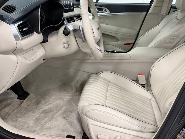 Used 2026 Genesis G70 2.5T Prestige image 10
