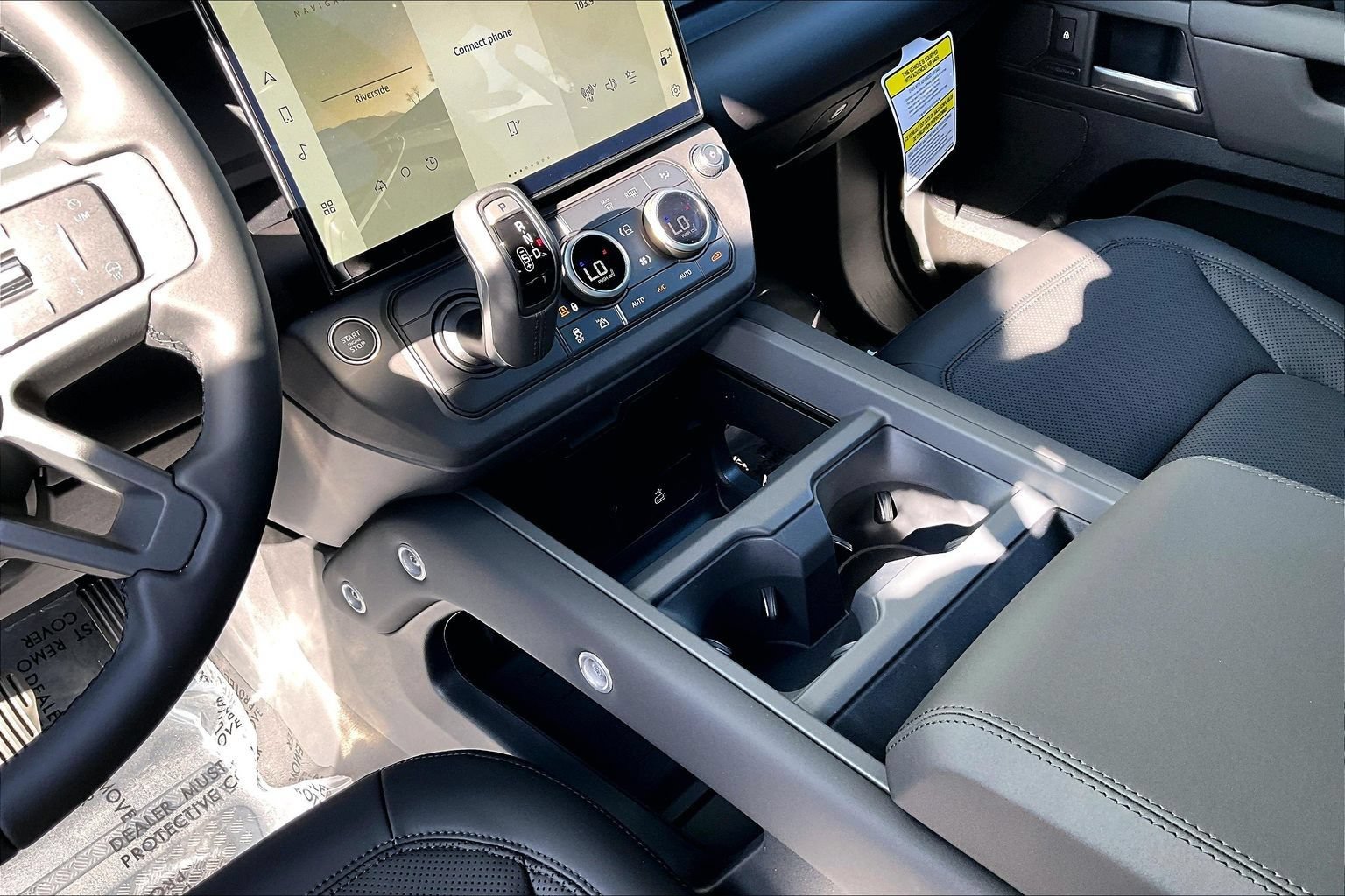 New 2026 Land Rover Defender 110 S AWD/4WD image 8