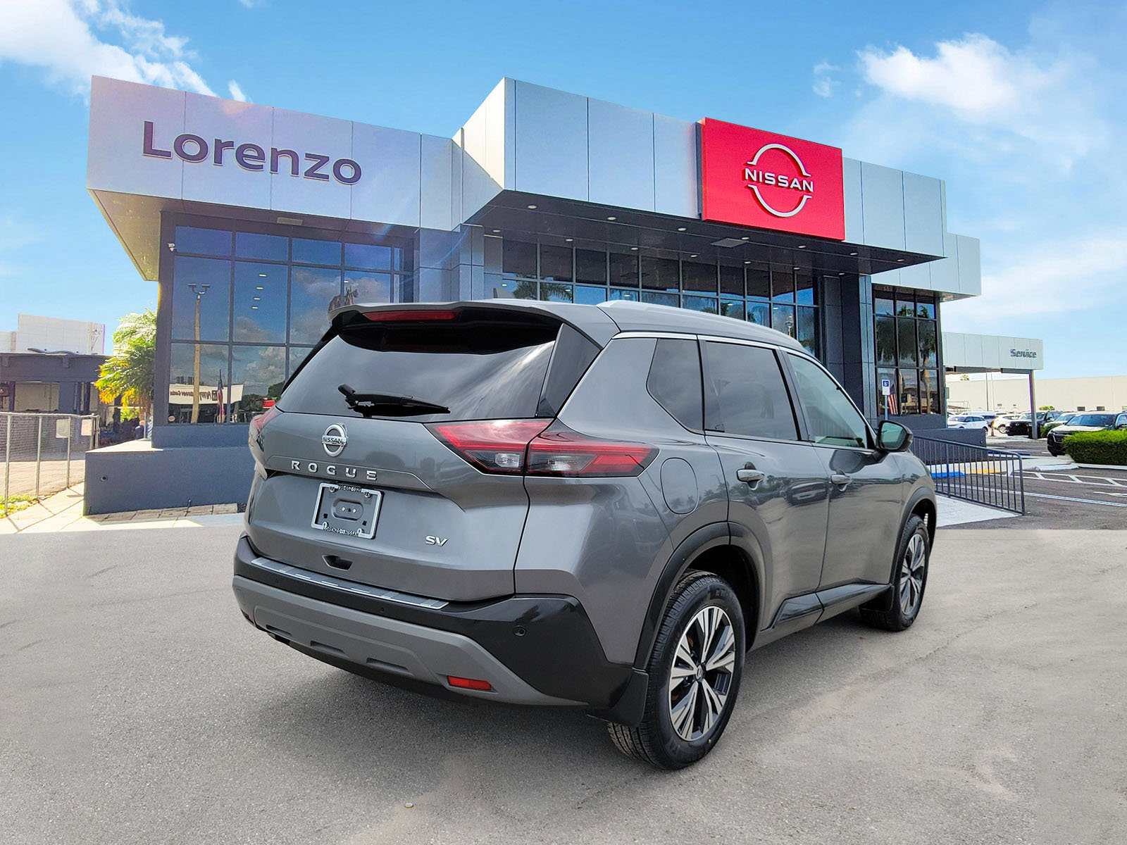 Used 2021 Nissan Rogue SV w/ Premium Package FWD image 5