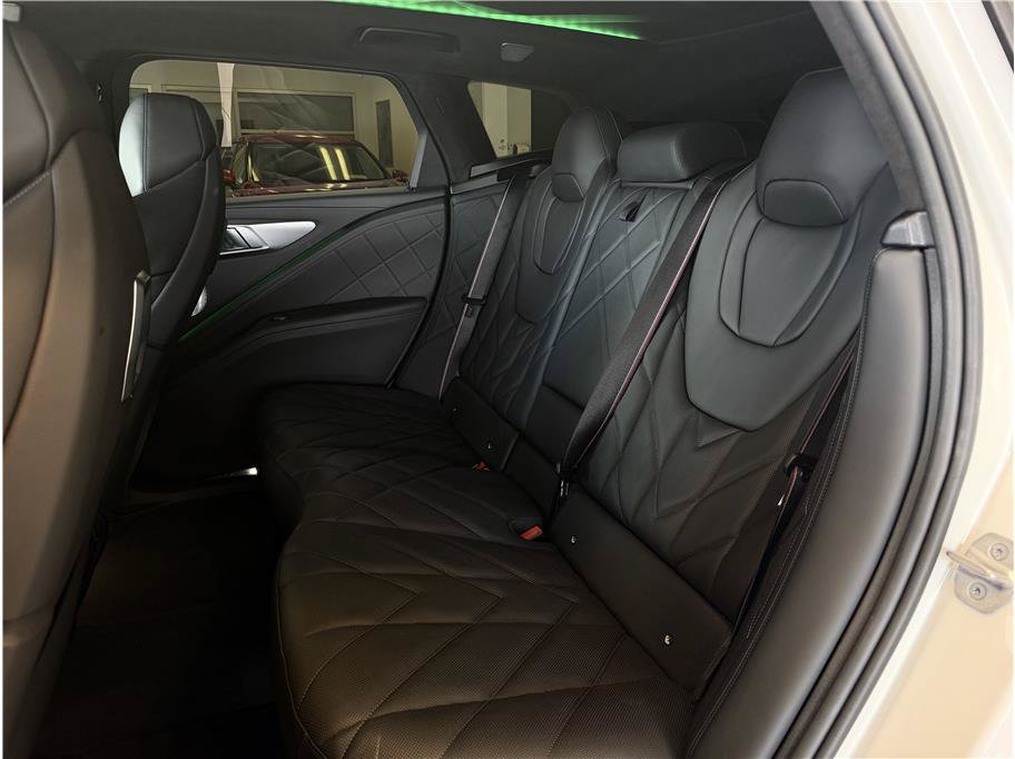Used 2023 BMW XM AWD/4WD image 31