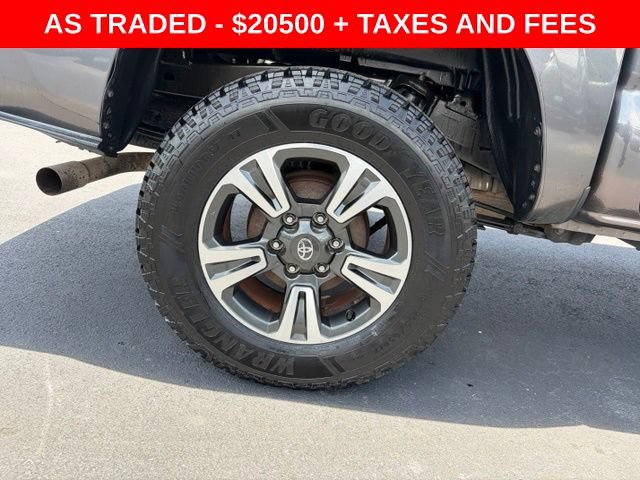 Used 2017 Toyota Tacoma SR5 RWD image 7