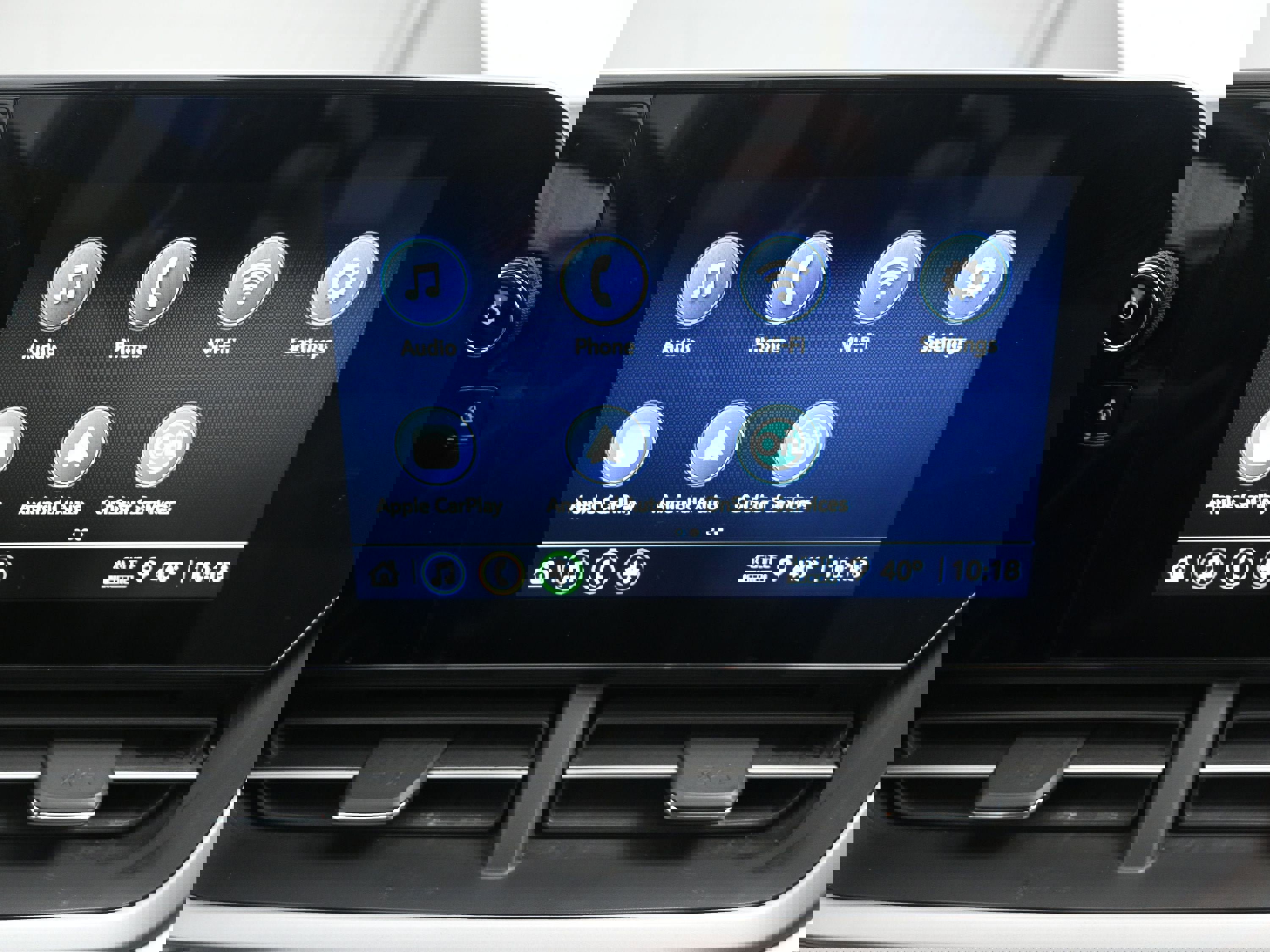 Certified 2024 Chevrolet Trax RS w/ Driver Confidence Package image 14