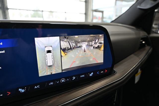 New 2026 Chevrolet Suburban Z71 w/ Comfort Package image 17