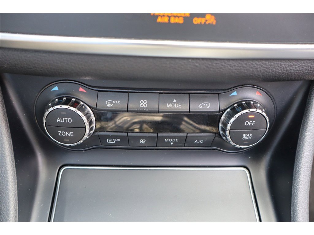 Used 2017 Mercedes-Benz CLA 250 4MATIC image 38