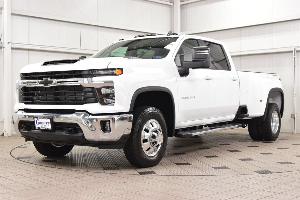 New 2026 Chevrolet Silverado 3500 LT w/ All Star Edition AWD/4WD image 3