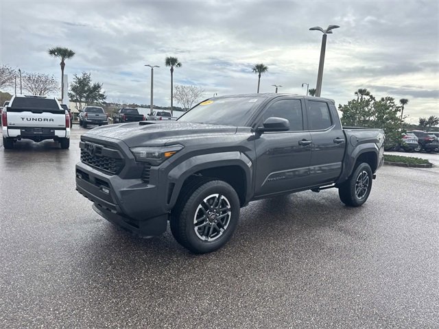 Used 2025 Toyota Tacoma TRD Sport image 8