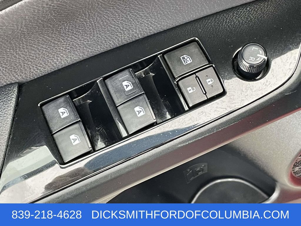 Used 2018 Toyota Prius Prime Advanced image 16