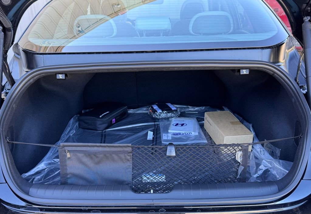 New 2025 Hyundai Ioniq 6 Limited image 16