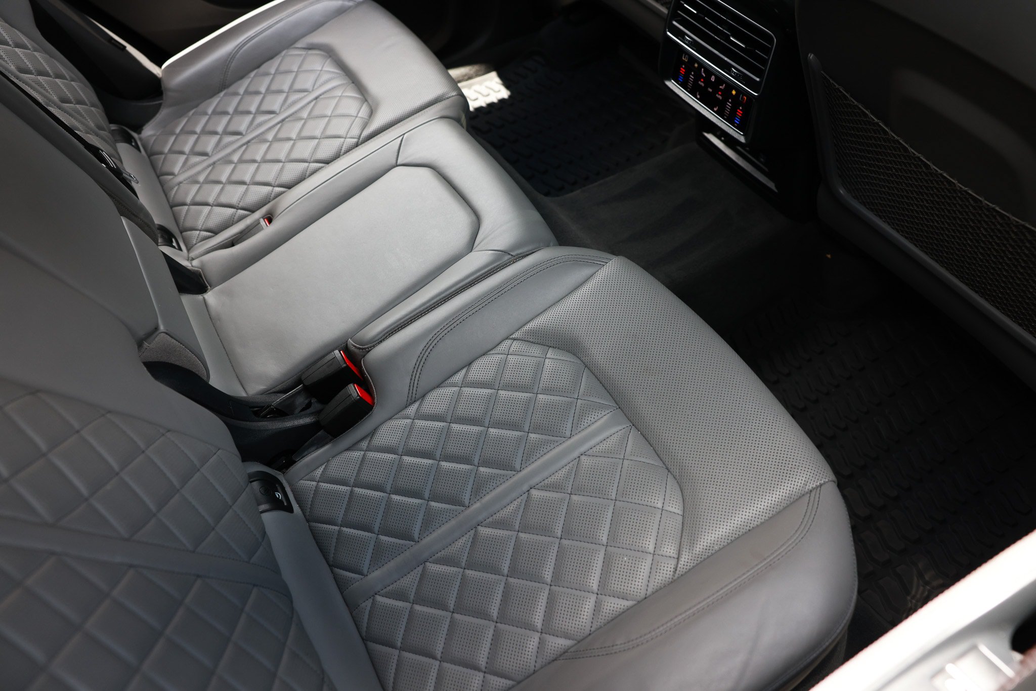 Used 2021 Audi SQ8 Prestige AWD/4WD image 16