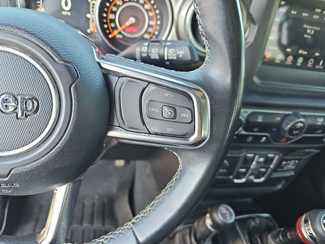 Used 2018 Jeep Wrangler Unlimited Sahara AWD/4WD image 18