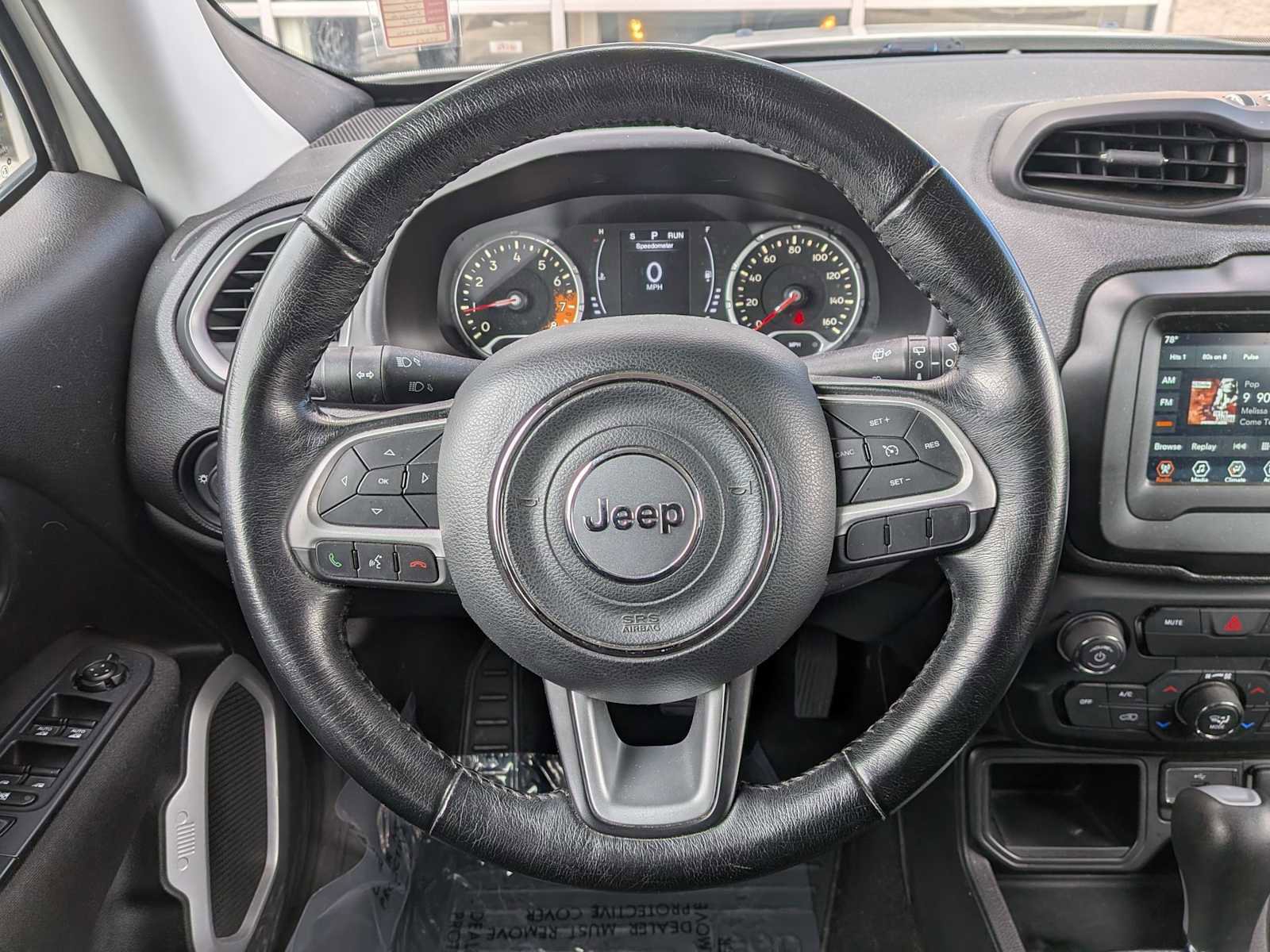 Used 2018 Jeep Renegade Latitude image 21