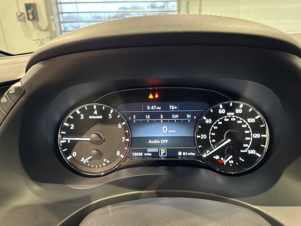 Used 2024 INFINITI QX80 Sensory w/ Cargo Package AWD/4WD image 13