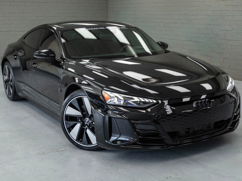 Used 2024 Audi e-tron GT Prestige AWD/4WD image 6