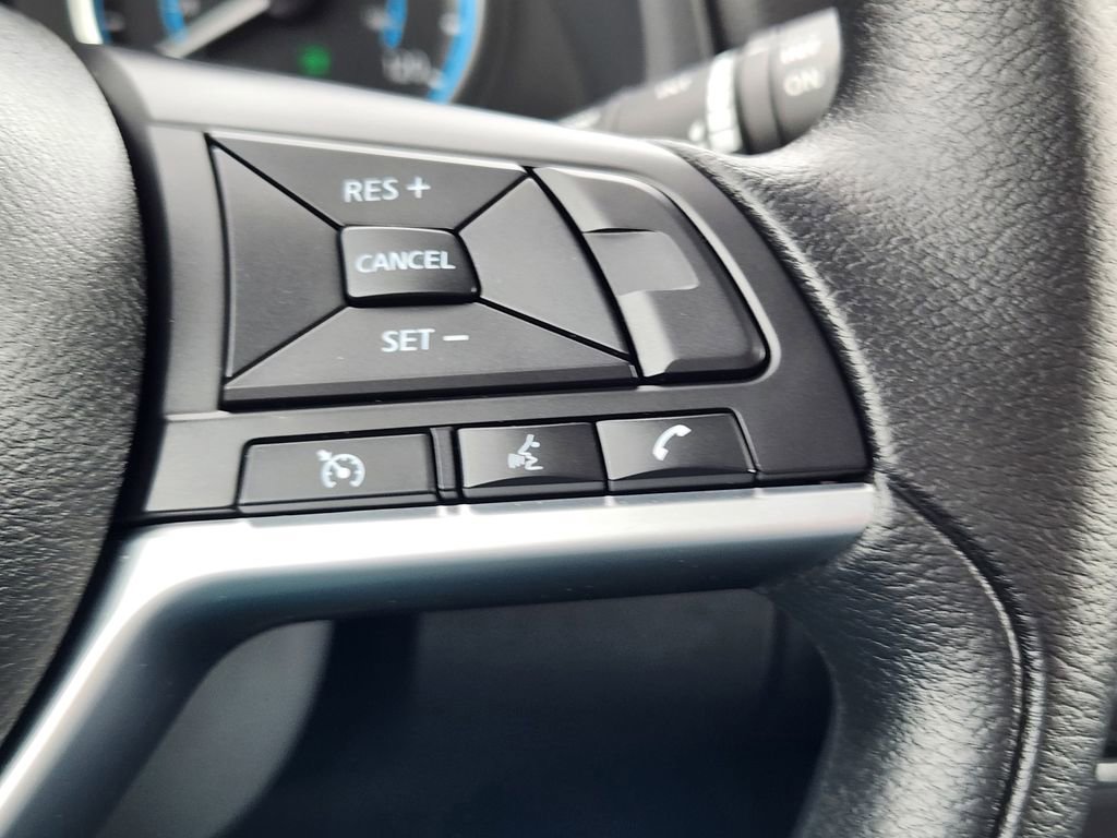 Used 2025 Nissan Leaf S FWD image 22