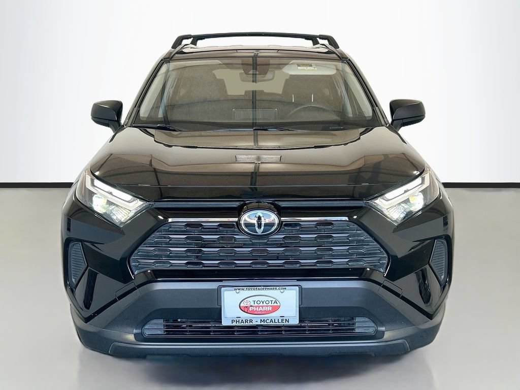 Used 2025 Toyota RAV4 LE AWD/4WD image 2