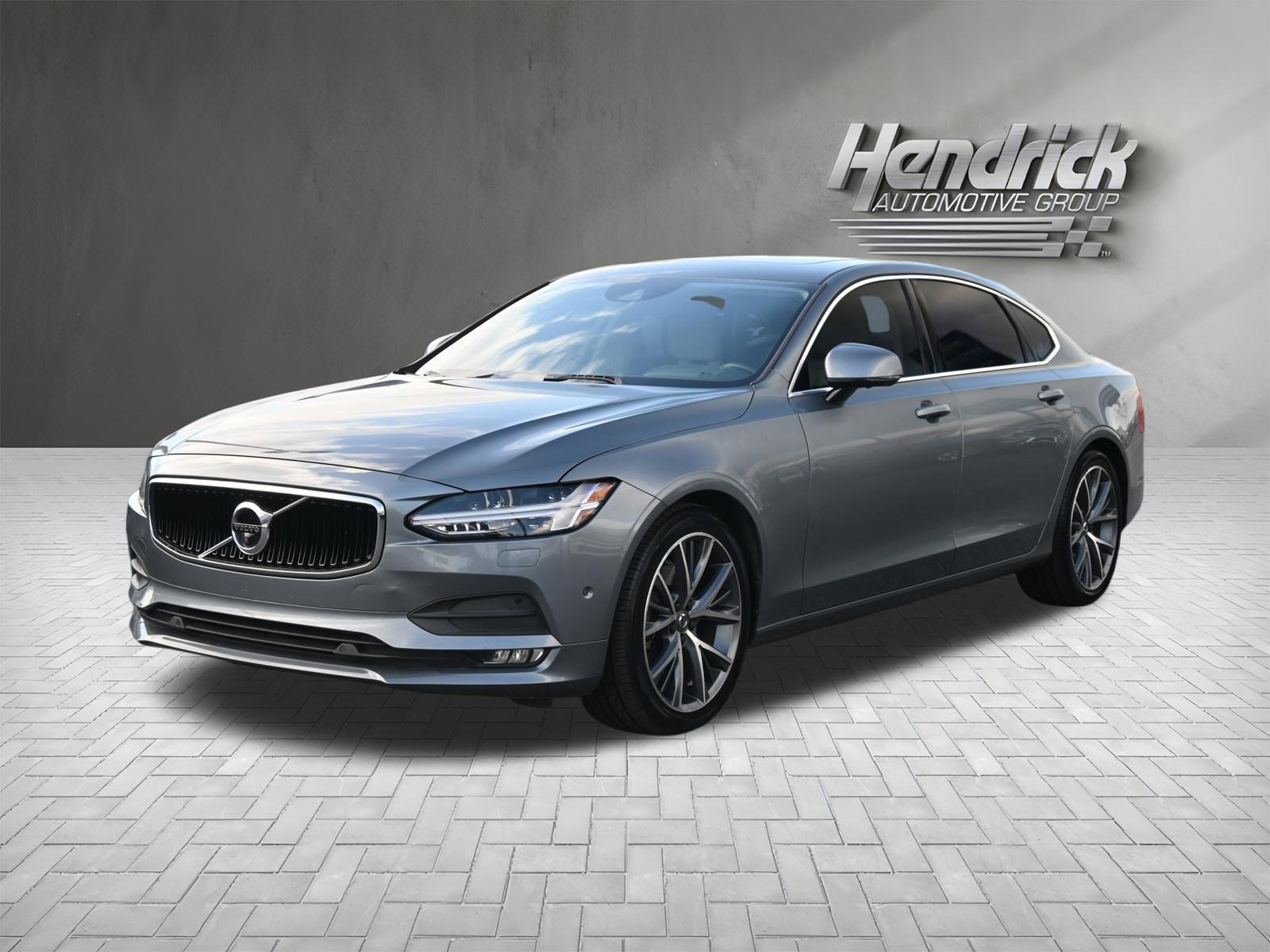 Used 2018 Volvo S90 T5 Momentum FWD image 5