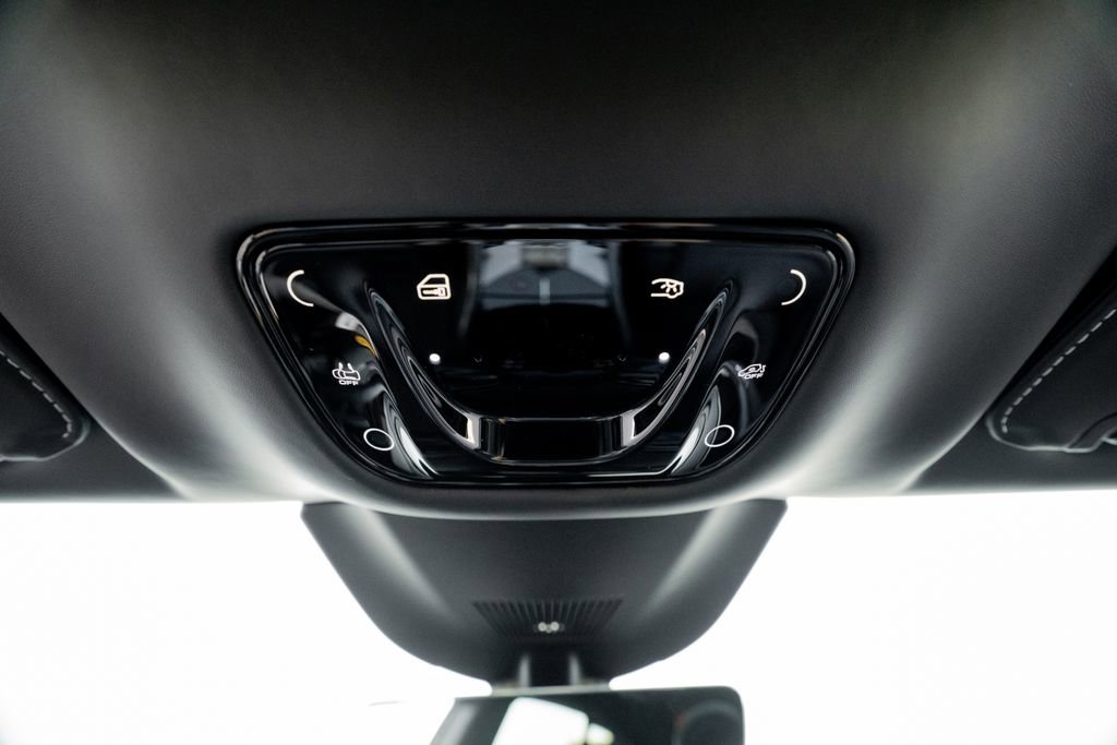 Used 2023 Ferrari Purosangue image 37