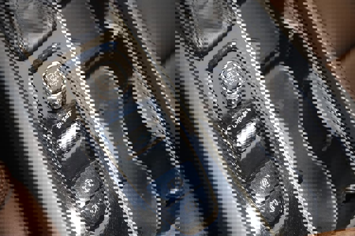 Used 2019 Volvo XC60 T5 Momentum w/ Multimedia Package image 29