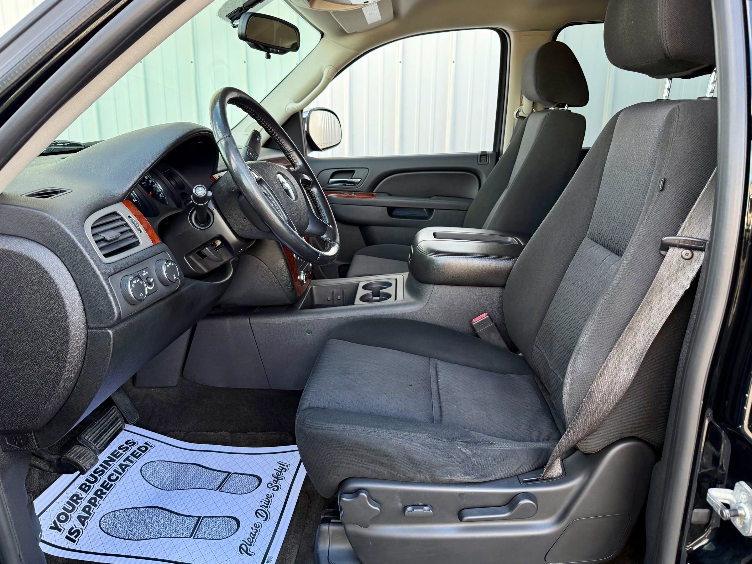 Used 2010 Chevrolet Suburban LS w/ Interior Plus Package AWD/4WD image 27