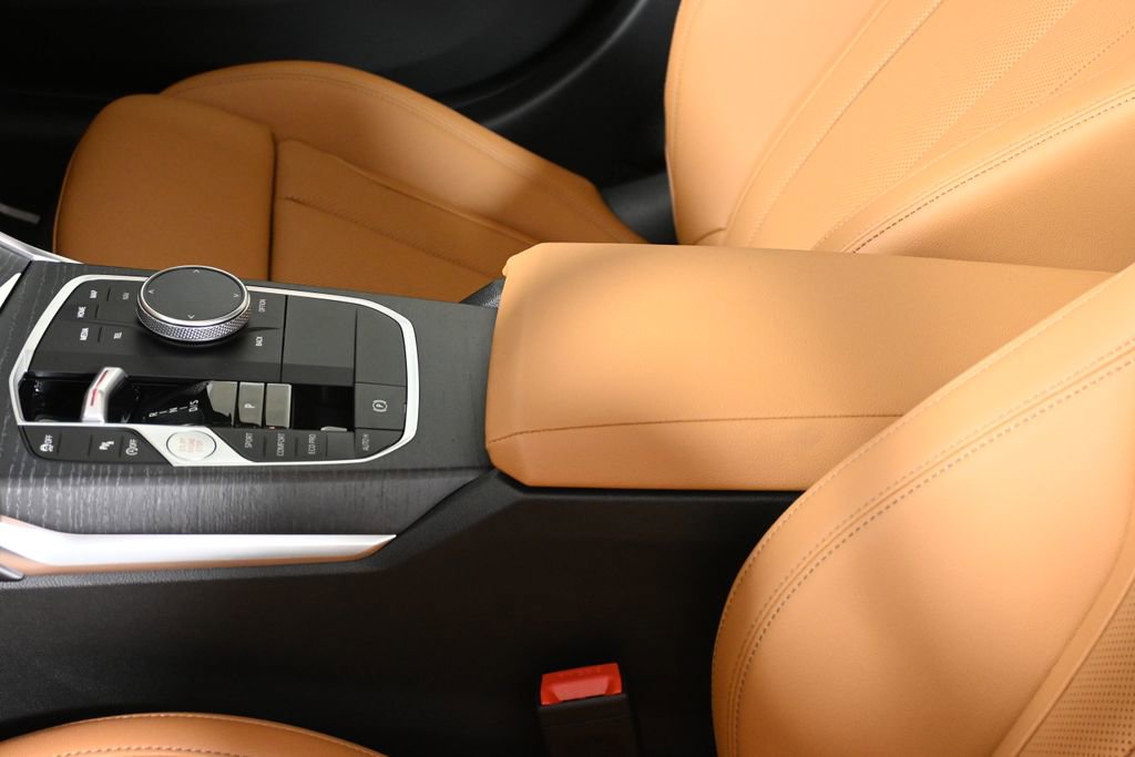 Used 2026 BMW 330i xDrive Sedan w/ M Sport Package image 26