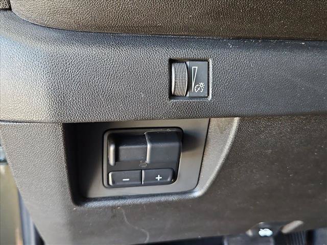 Used 2025 Chevrolet Colorado Trail Boss AWD/4WD image 21