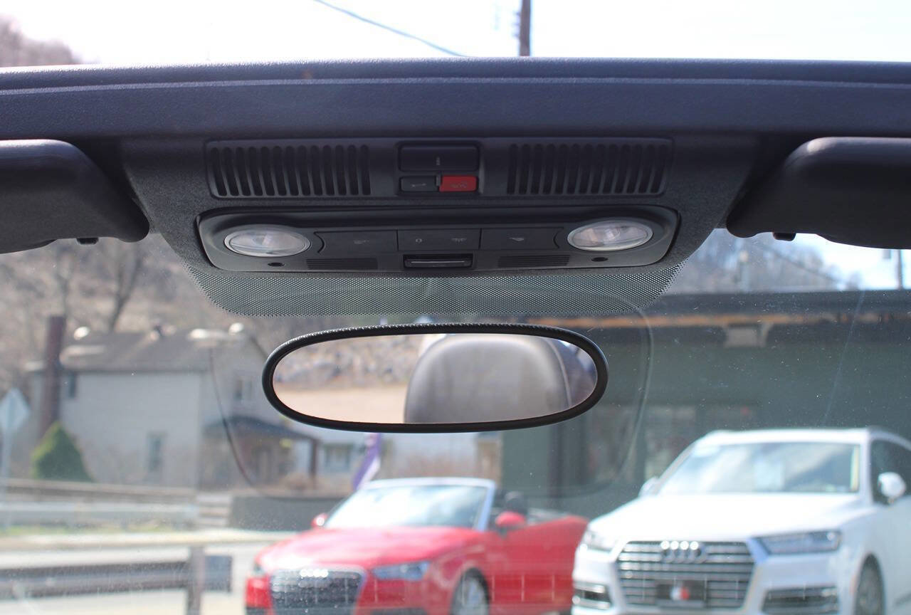 Used 2014 Volkswagen Beetle 1.8T image 26