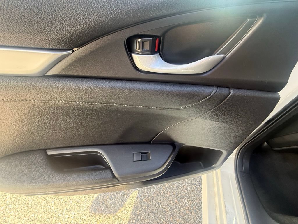 Used 2020 Honda Civic Touring image 19