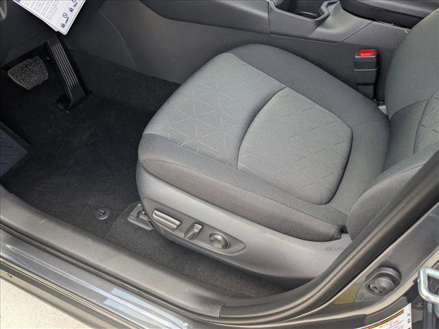 New 2025 Toyota RAV4 XLE image 4