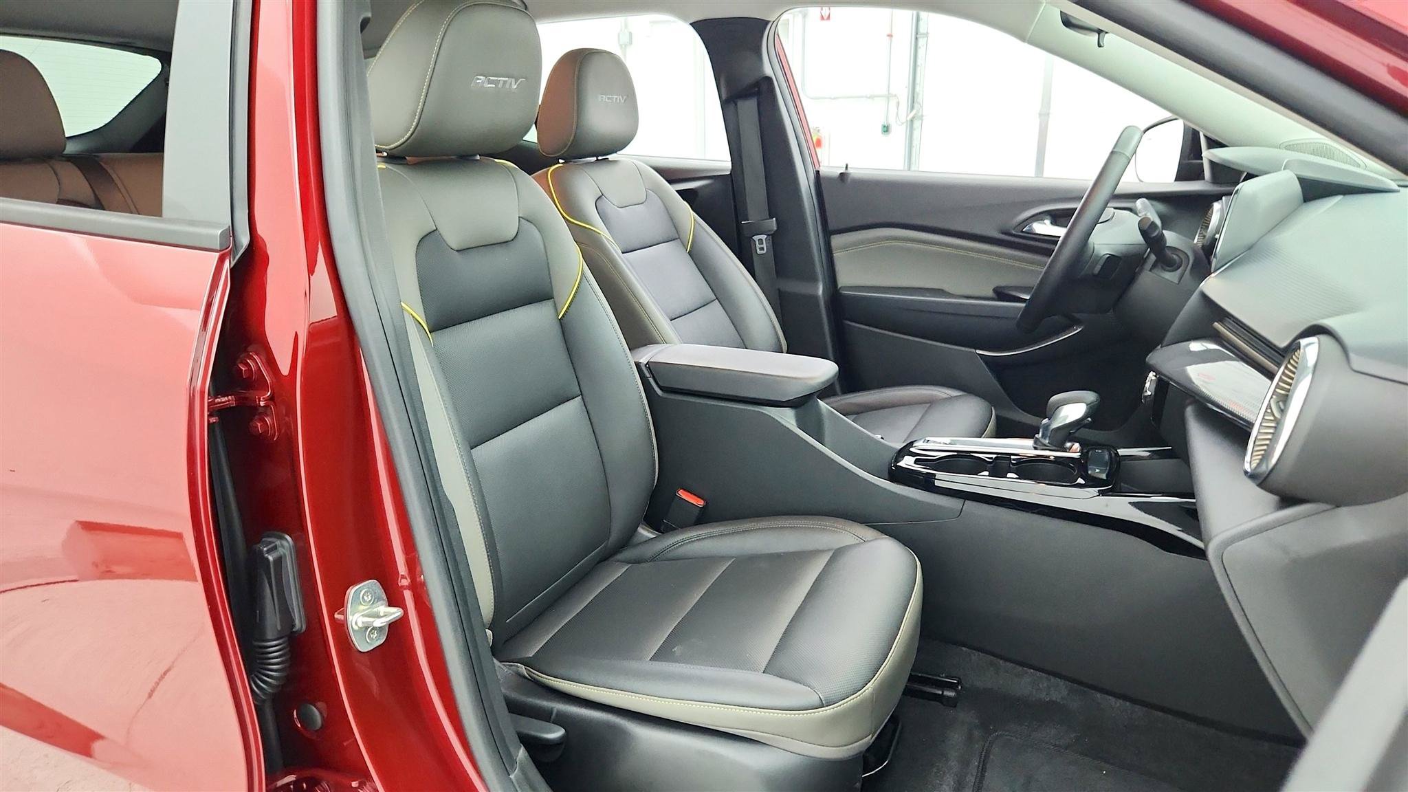 Used 2024 Chevrolet Trax ACTIV w/ Driver Confidence Package FWD image 25