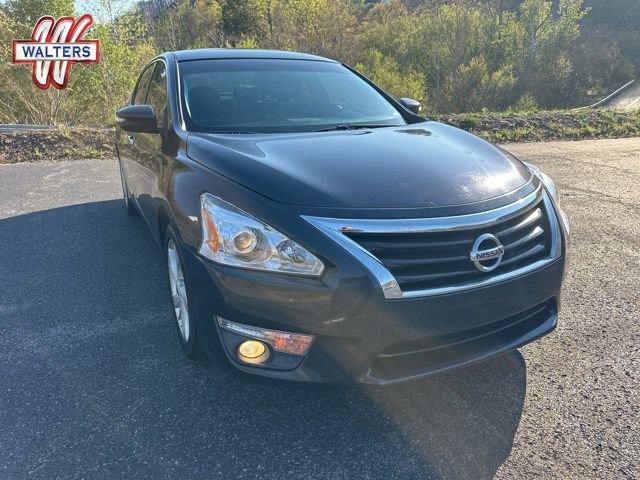 Used 2013 Nissan Altima 2.5 SL w/ Technology Pkg