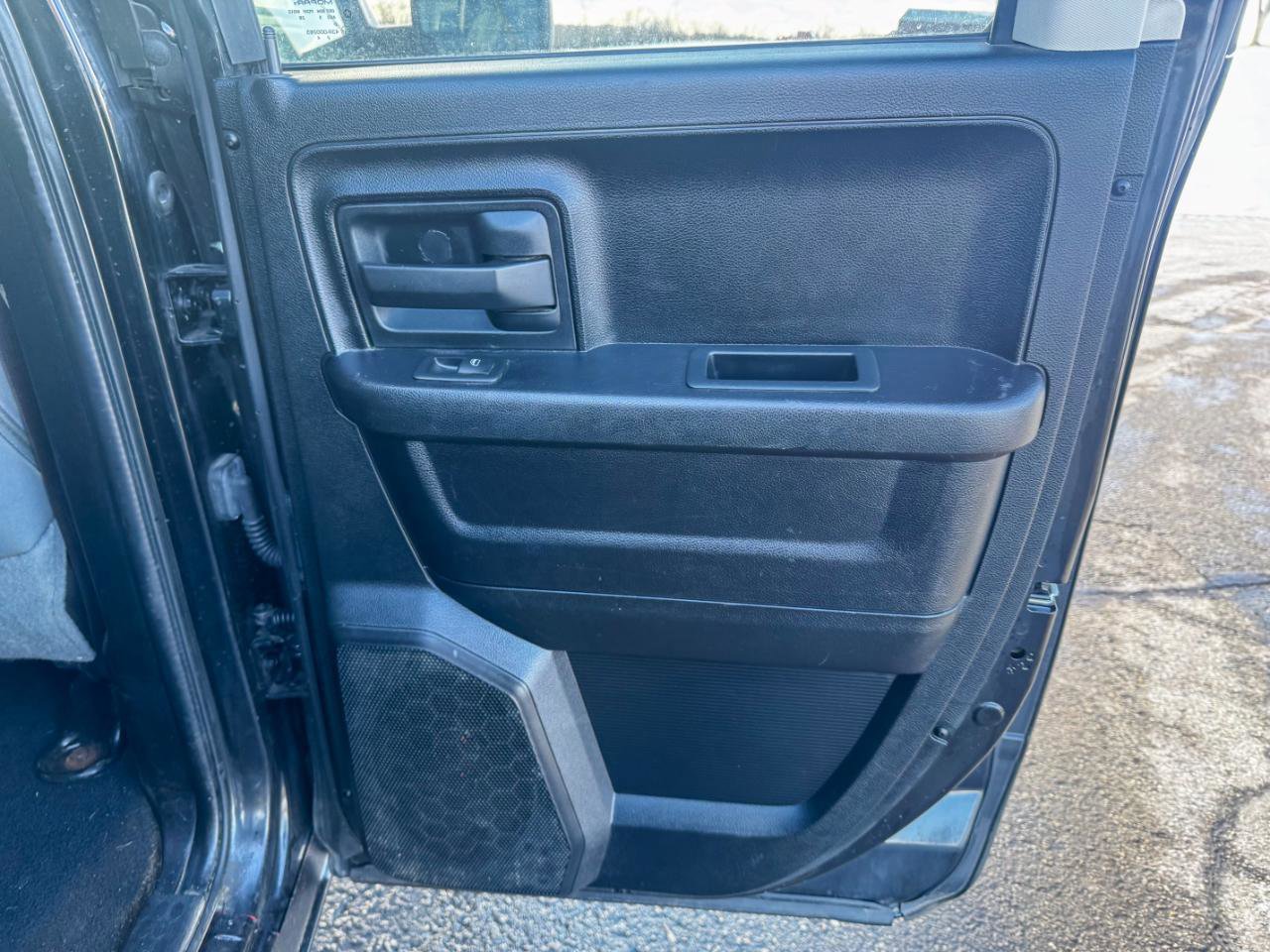 Used 2016 RAM 1500 Express w/ Black Ram 1500 Express Group AWD/4WD image 35