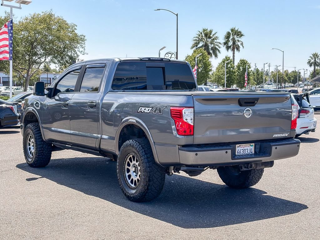 Used 2019 Nissan Titan PRO-4X w/ Pro-4x Convenience Package AWD/4WD image 2