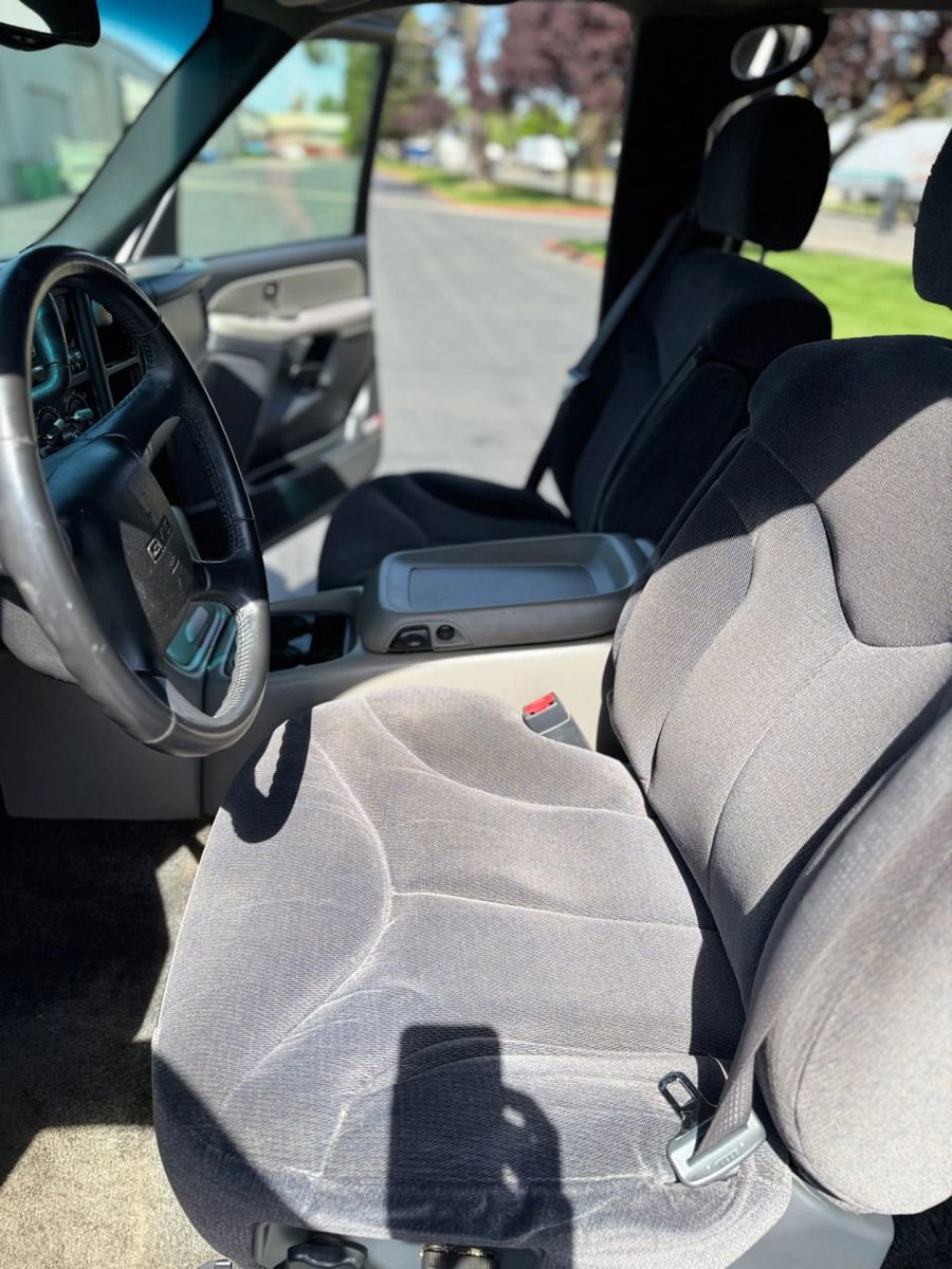 Used 2002 GMC Yukon SLE image 13