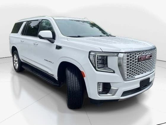 Used 2024 GMC Yukon XL Denali image 1