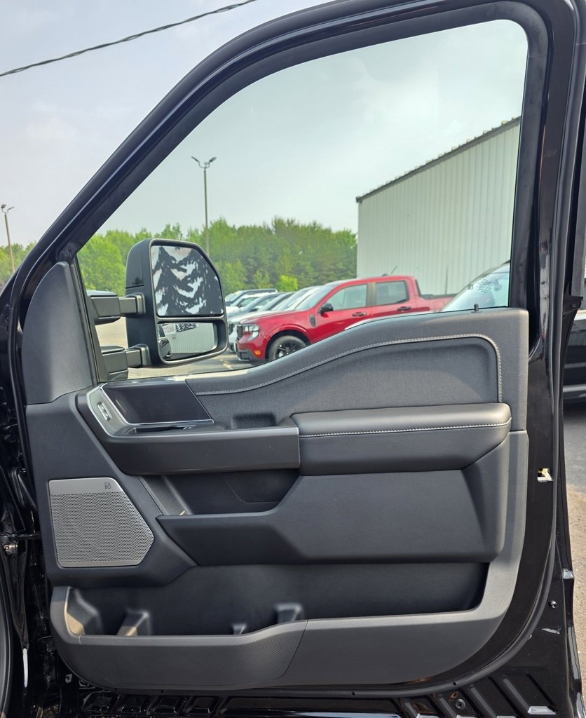 New 2025 Ford F150 Lariat w/ Equipment Group 501A Mid image 24