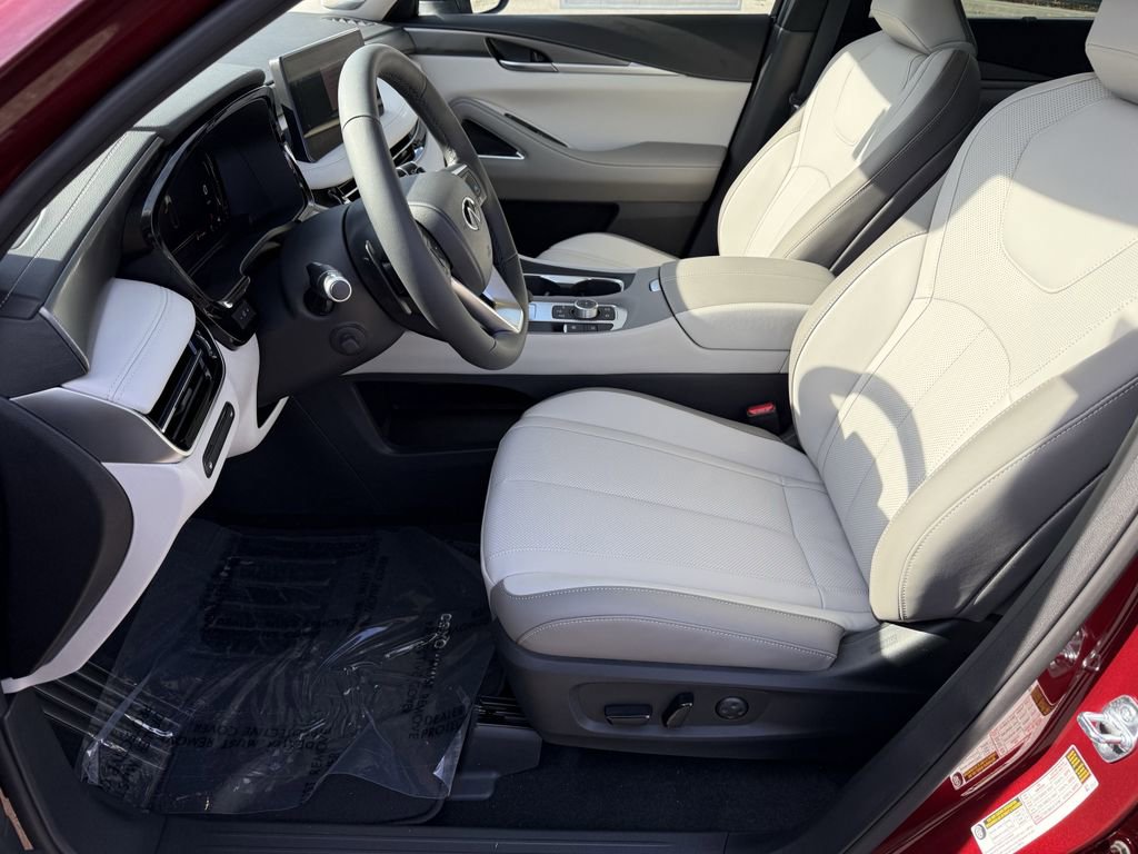 New 2026 INFINITI QX60 Luxe image 9