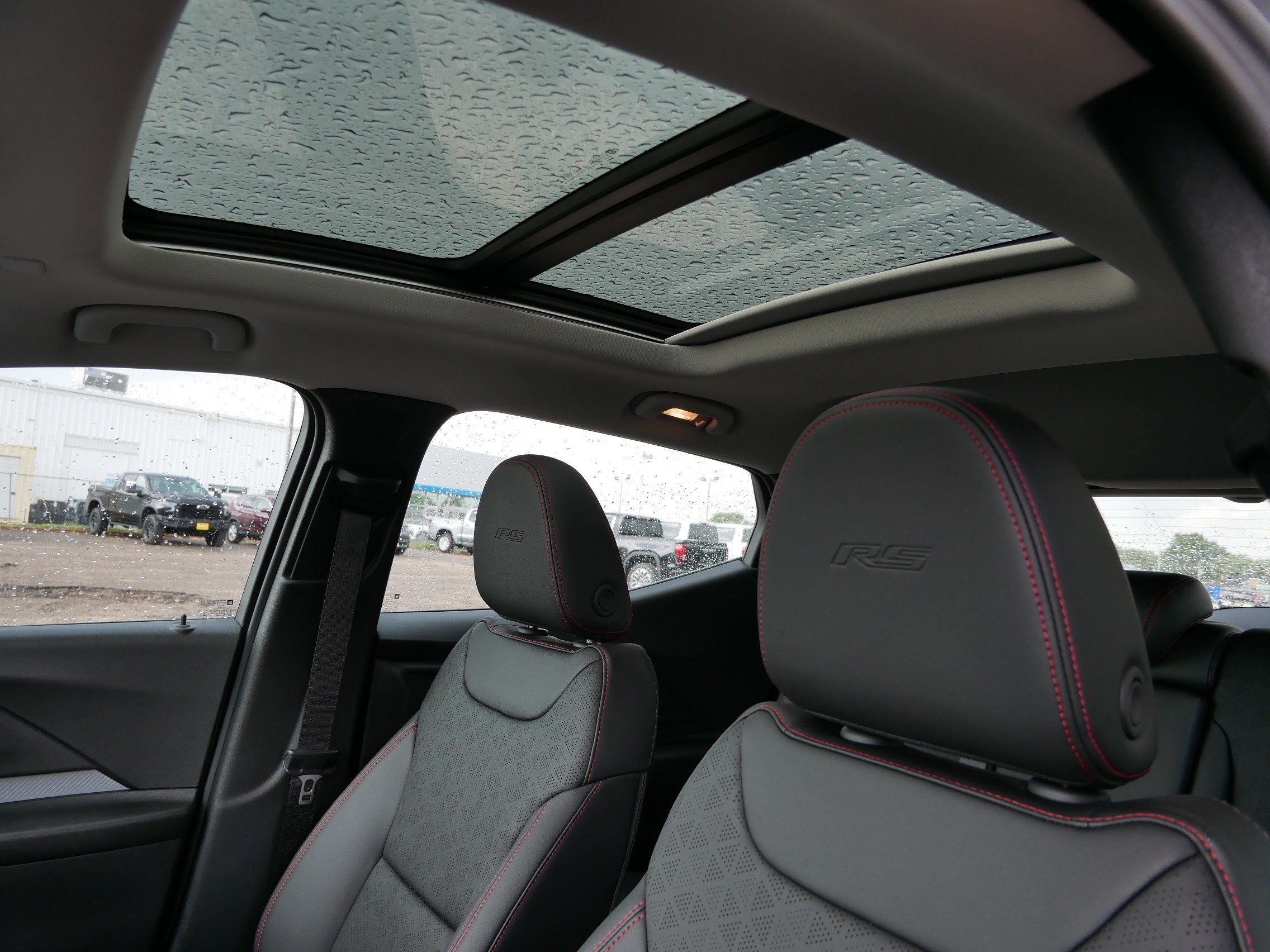 New 2027 Chevrolet Bolt RS w/ Technology Package FWD image 18