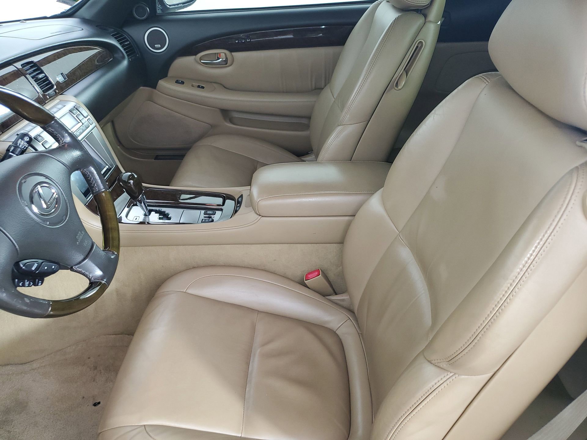 Used 2006 Lexus SC 430 Convertible image 25